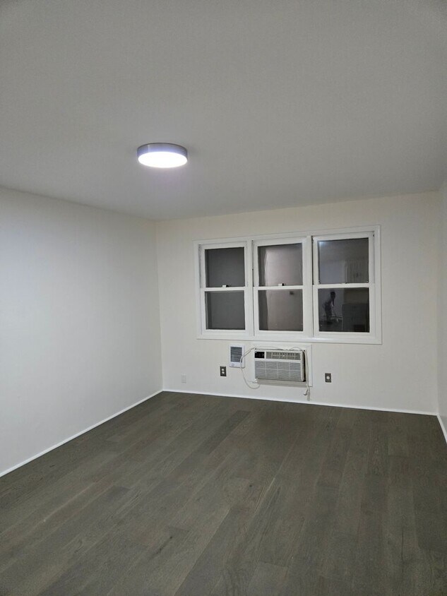 Foto principal - 77 Juniper Rd