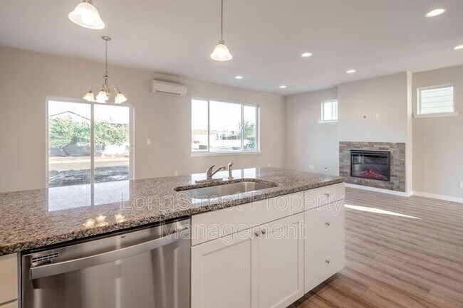 Foto del edificio - 756 S 16th St