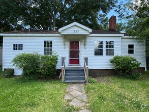 Building Photo - 1222 Forman Dr
