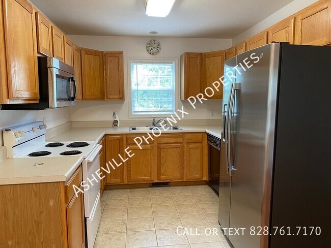 Building Photo - 101 Lanier Ln