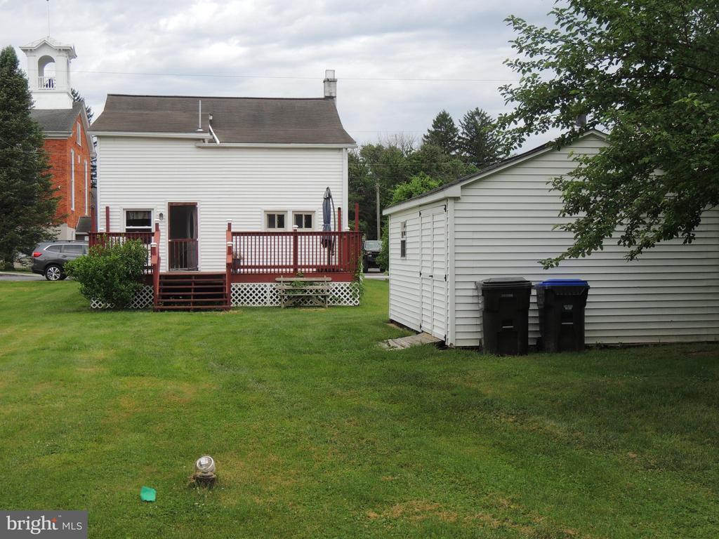 Primary Photo - 327 Chester St