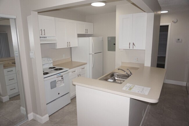 Building Photo - Newly Remodeled 1 Bed 1 Bath in Arbors of ...