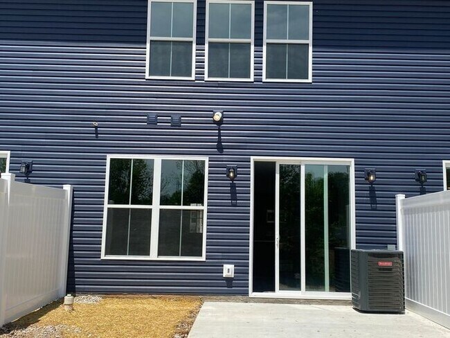 Foto del edificio - New Turner Homes built subdivision, Snowma...