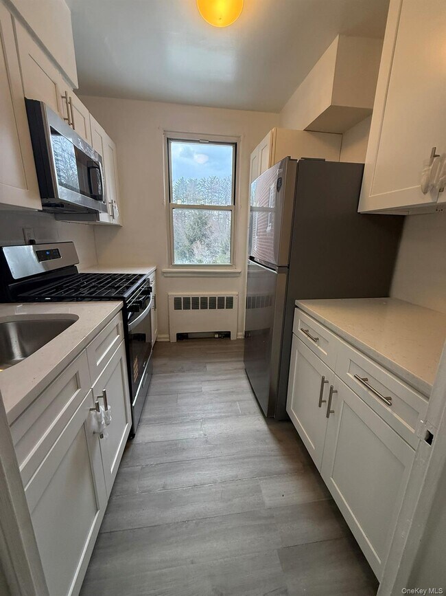 Foto del edificio - 175 Bryant Ave