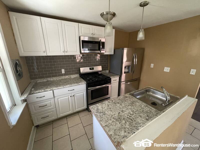 Foto principal - 4117 Crest Heights Rd