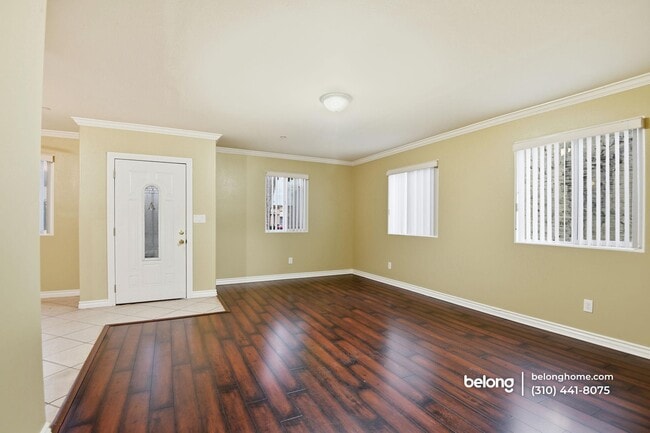 Foto del edificio - 1614 W 39th Pl