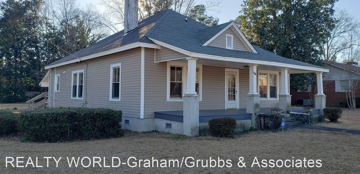 Primary Photo - 3 br, 2 bath House - 321 E. Covington Street