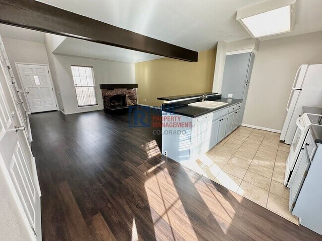 Foto del edificio - 2022 S Helena St