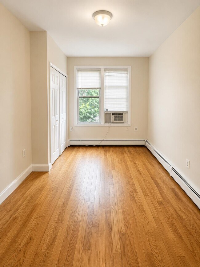 Foto del edificio - 31 Hopkins Ave