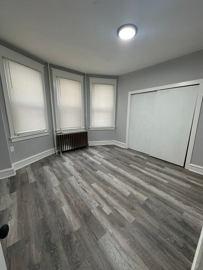 Foto del edificio - 117 N Front St