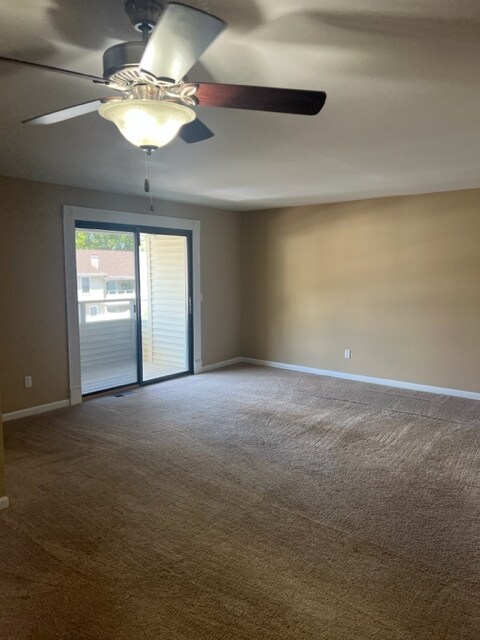 Building Photo - 529 Summer Winds Ln