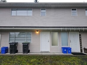 Building Photo - 26784-26732 Avenue3