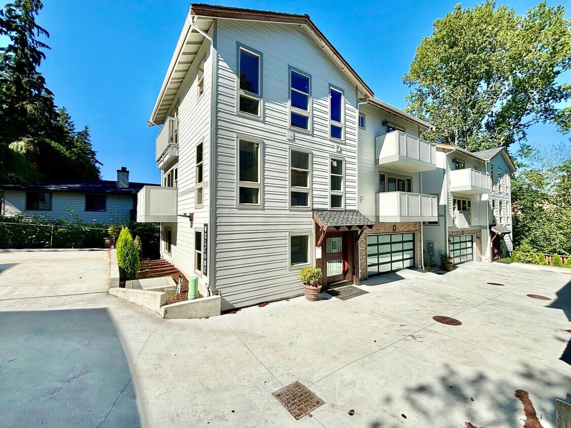 Primary Photo - Great Home for rent