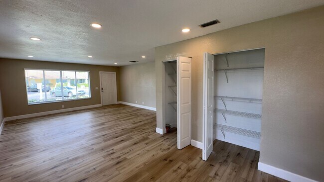 Building Photo - $ 2,345.00 - 3 Beds / 2 Baths, no deposit ...