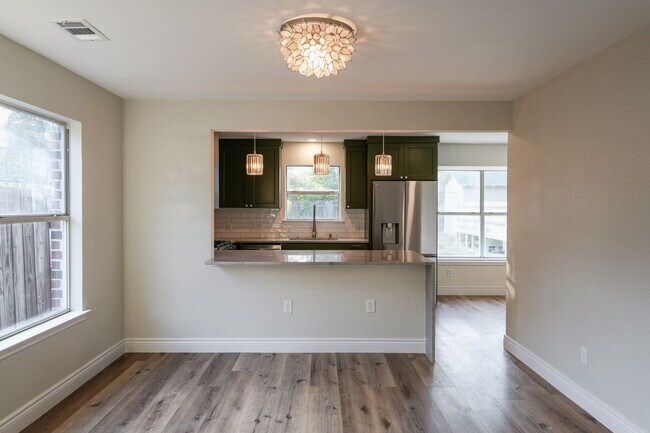 Foto del edificio - 4 Bedroom Single Family Home in Pflugerville