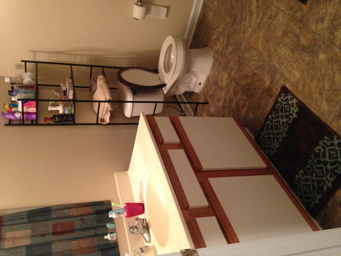 Foto principal - 820 Forty Niner Ave