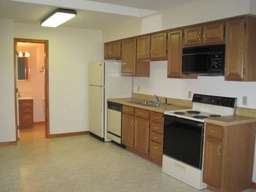 Building Photo - 111 S Spruce St