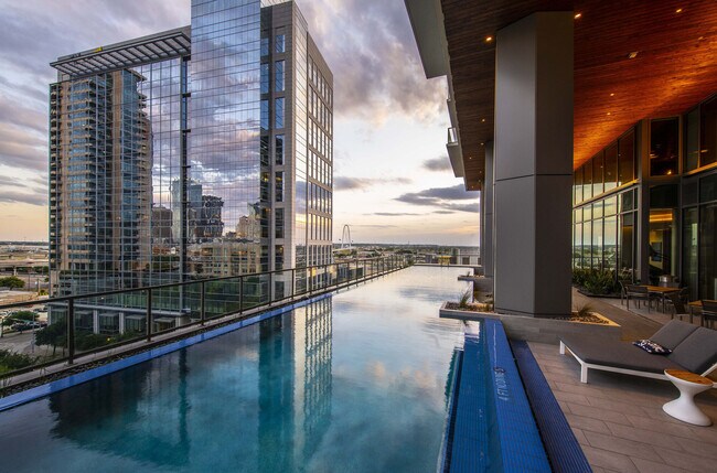 Building Photo - The 23