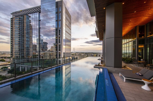 Building Photo - The 23