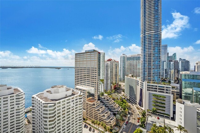 Foto del edificio - 950 Brickell Bay Dr