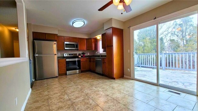 Building Photo - 3804 S Ouray Way