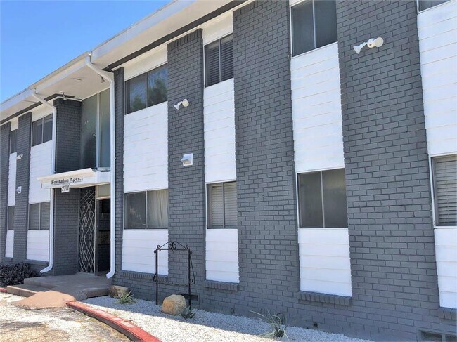 Building Photo - 2701 Hemphill St