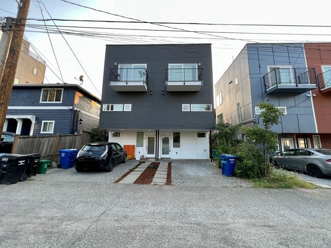 Foto del edificio - 9224 35th Ave SW