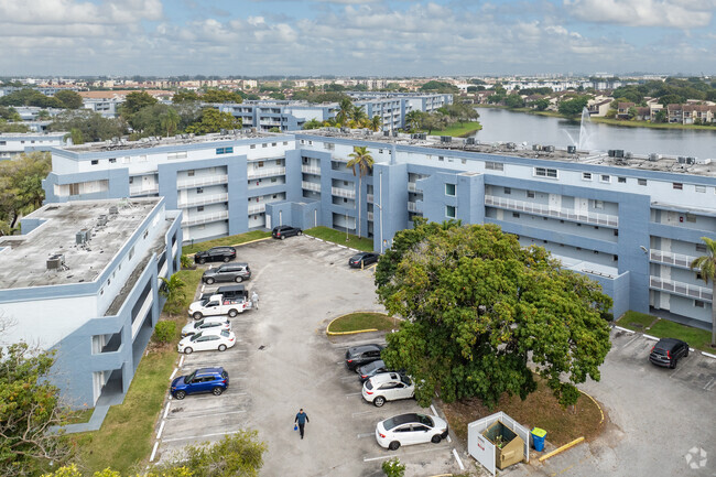 Additional Building View - The Beach Club at Fontainebleau Park