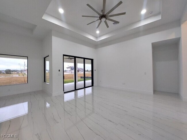 Building Photo - 4011 NW 38th Ln