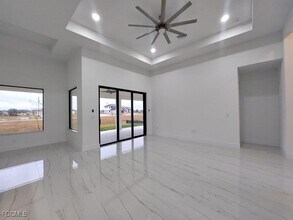 Building Photo - 4011 NW 38th Ln