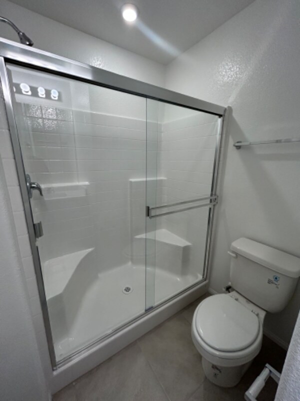 Foto del edificio - 6193 Gdn Crst St