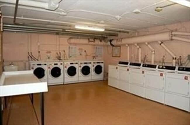 Building Photo - Large, comfortable 1 bedroom with balcony! Parking included! Near Natick Mall!