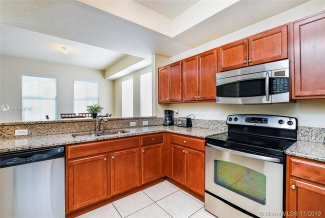 Building Photo - 11601 NW 89th St  110 Miami FL 33178