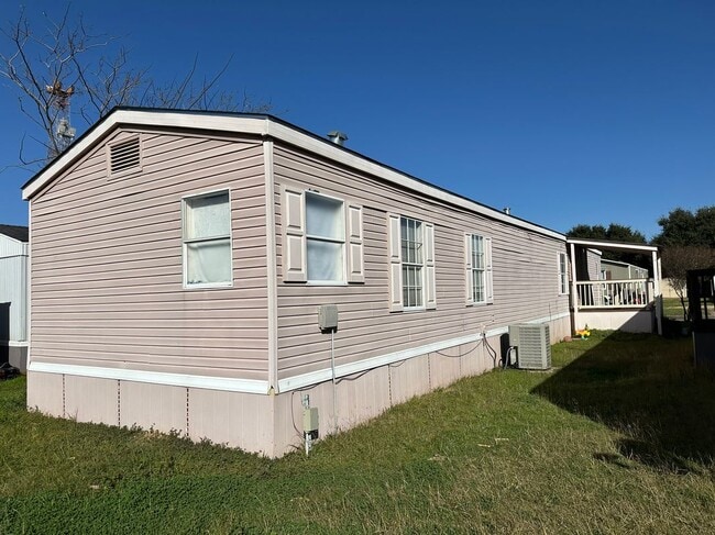 Building Photo - 2800 Katy Hockley Cut Off Rd