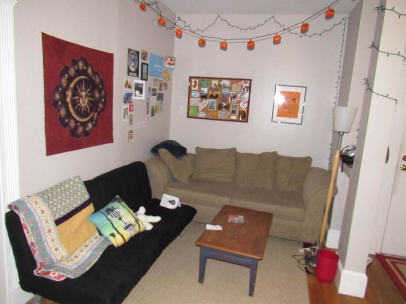 Primary Photo - 1071 Commonwealth Avenue