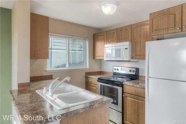 Building Photo - 1 br, 1 bath House - 3821 131st Lane SE, #G8