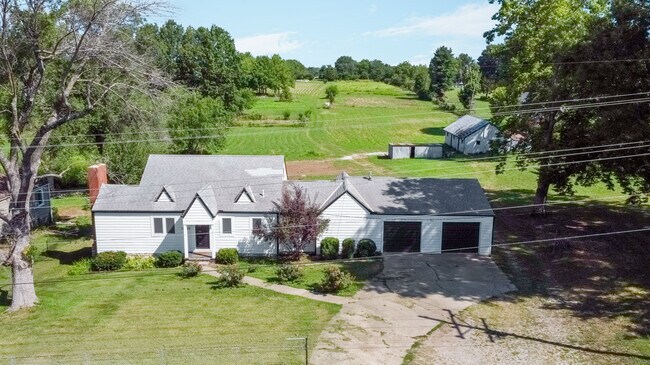 Front of the Home - 10316 E Bannister Rd