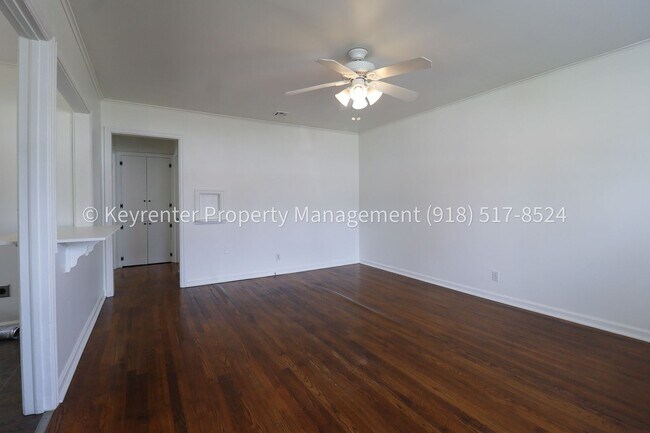 Building Photo - Gorgeous duplex unit on large lot with garage -- NO PETS ALLOWED