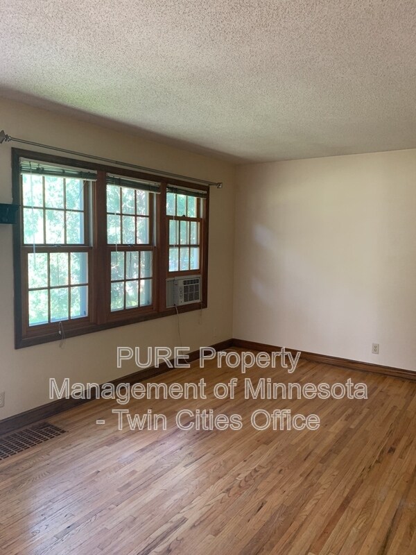 Building Photo - 5214 N Irving Ave