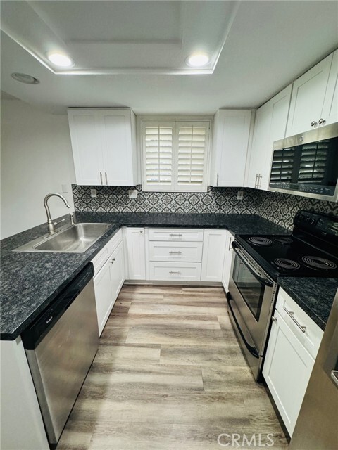 Building Photo - 2800 Keller Dr