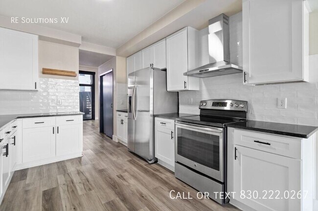 Photo - 1023 Avenue B Apartment