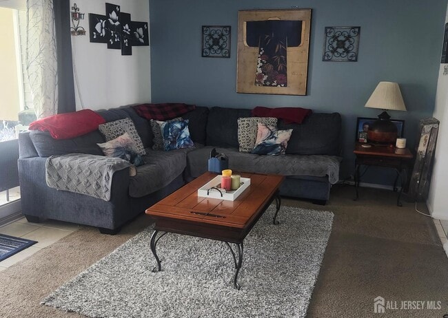 Foto del edificio - 295 Constitution Cir