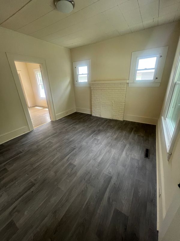 Foto del edificio - 412 Barker Ave