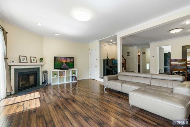 Foto del edificio - 60 Canterbury Ln