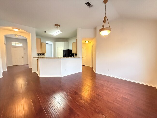Foto del edificio - 21331 Riverside Ridge Ln