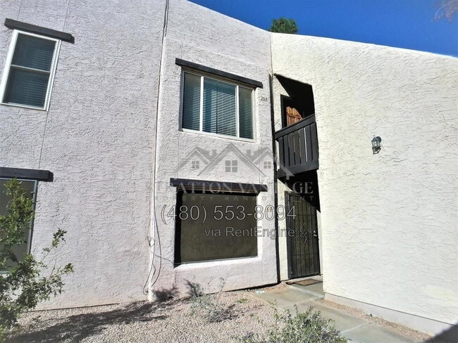 Building Photo - 1927 E Hampton Ave