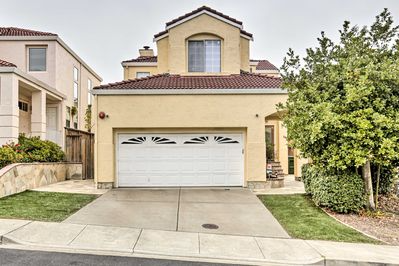 Building Photo - 218 Cerro Dr