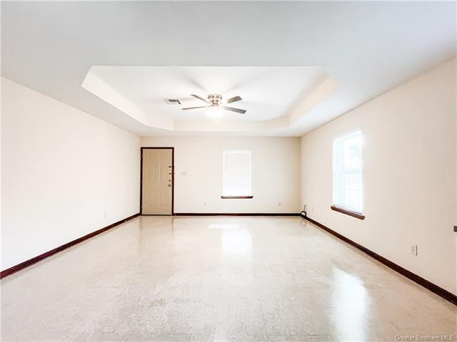 Building Photo - 3322A Carver Rd