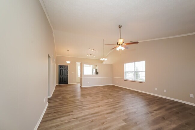 Building Photo - 7351 Camberwood Dr