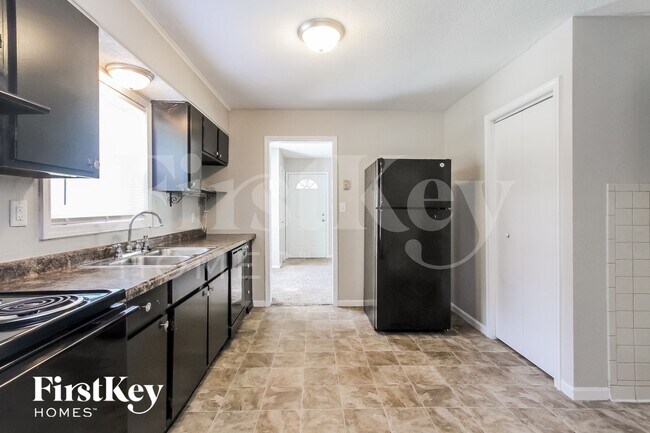 Foto del edificio - 109 Mercator Dr